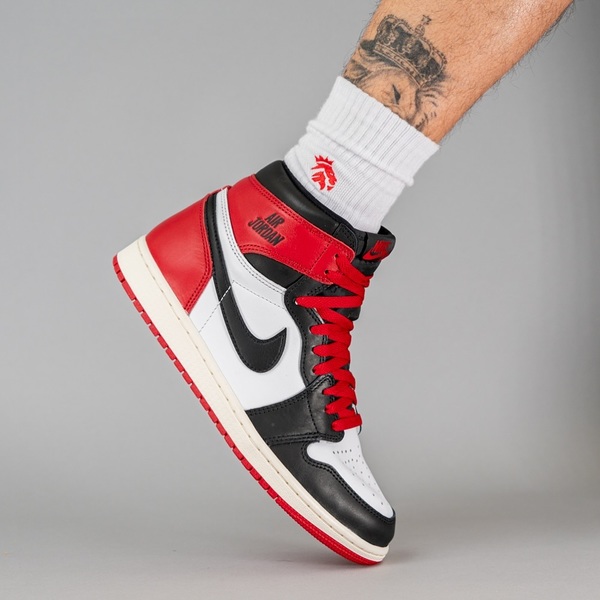 美品　Nike Jordan 1 Black Toe Reimagined Air Jordan 1 High OG Black Toe Reimagined DZ5485-106